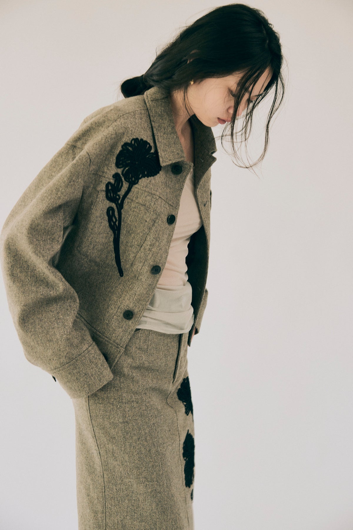 AW26 - Cord Embroidery Tweed Skirt