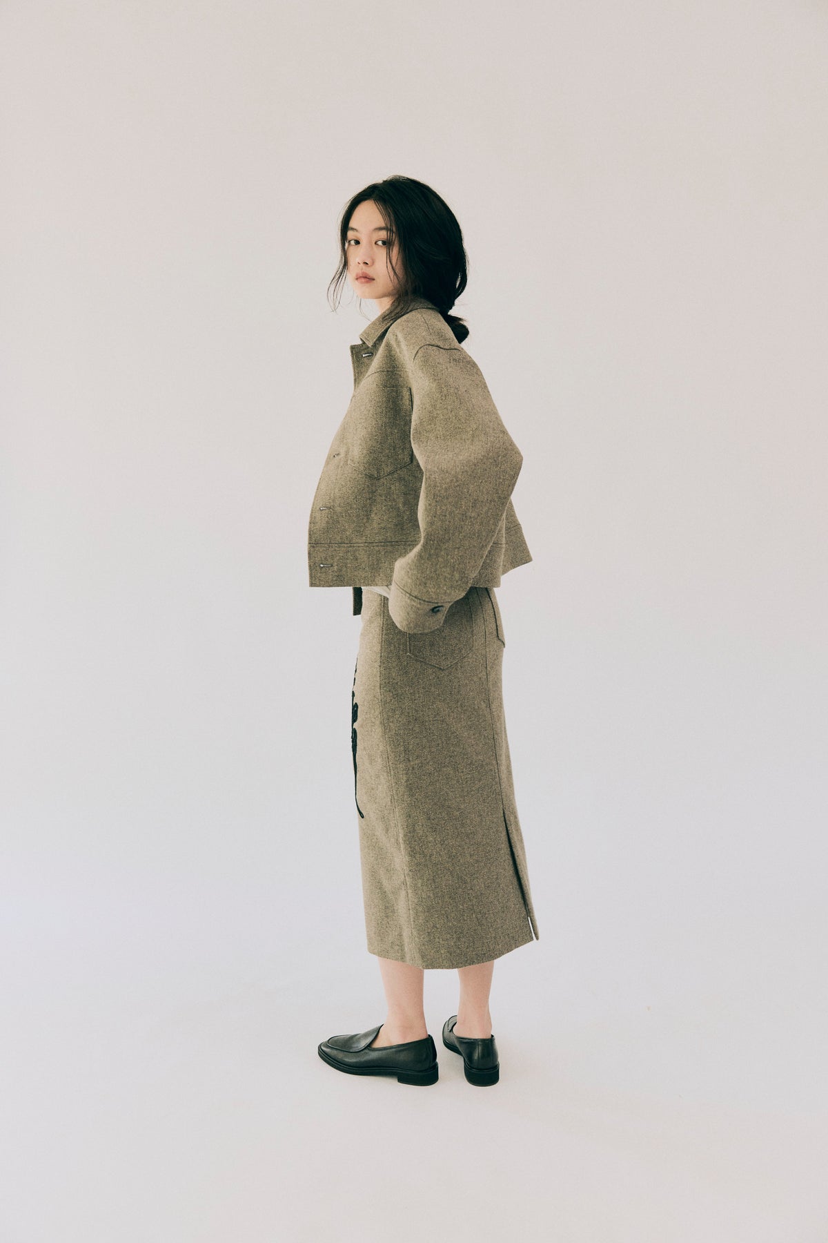 AW26 - Cord Embroidery Tweed Skirt
