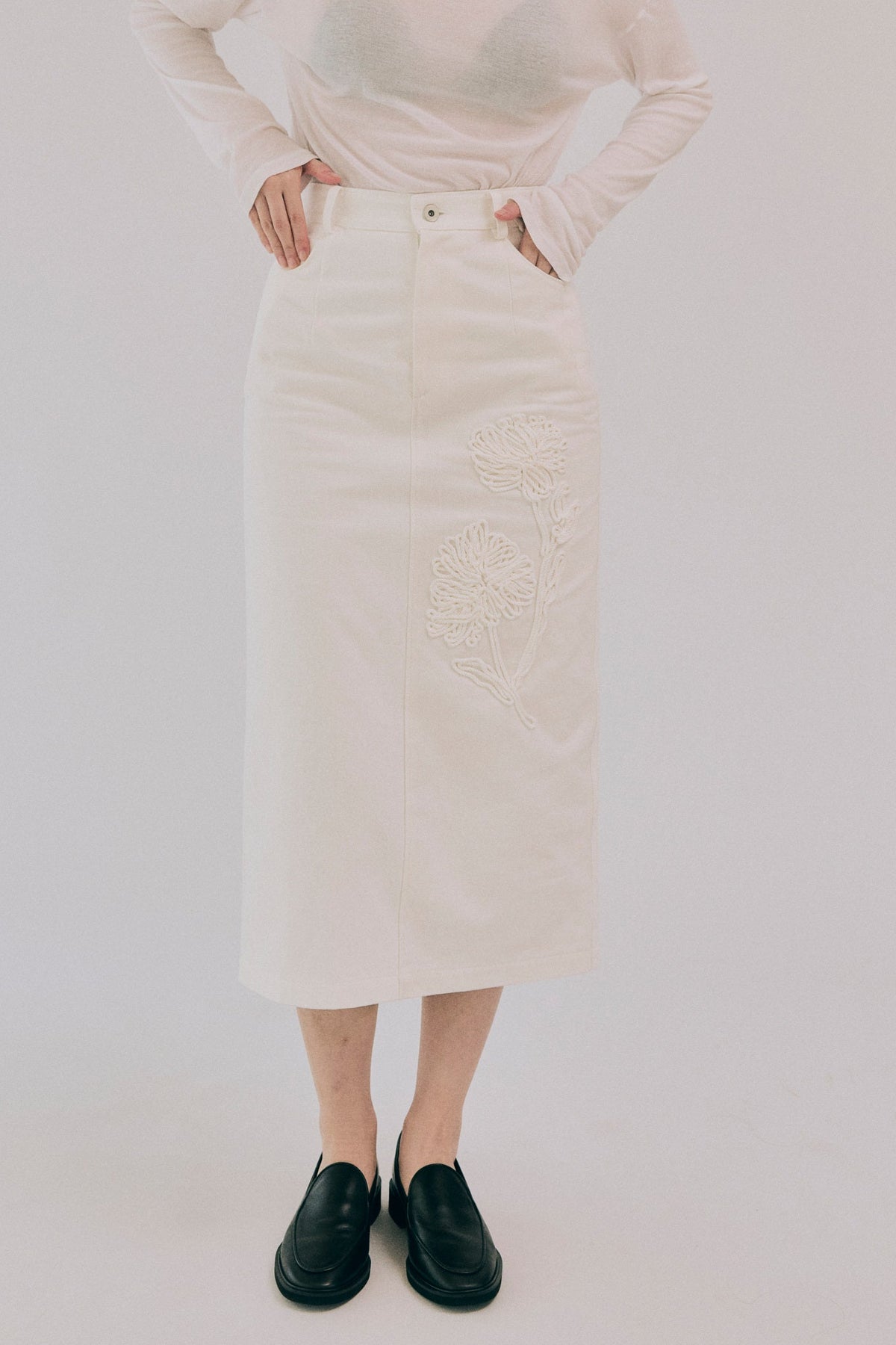 AW26 - Cord Embroidery Denim Skirt