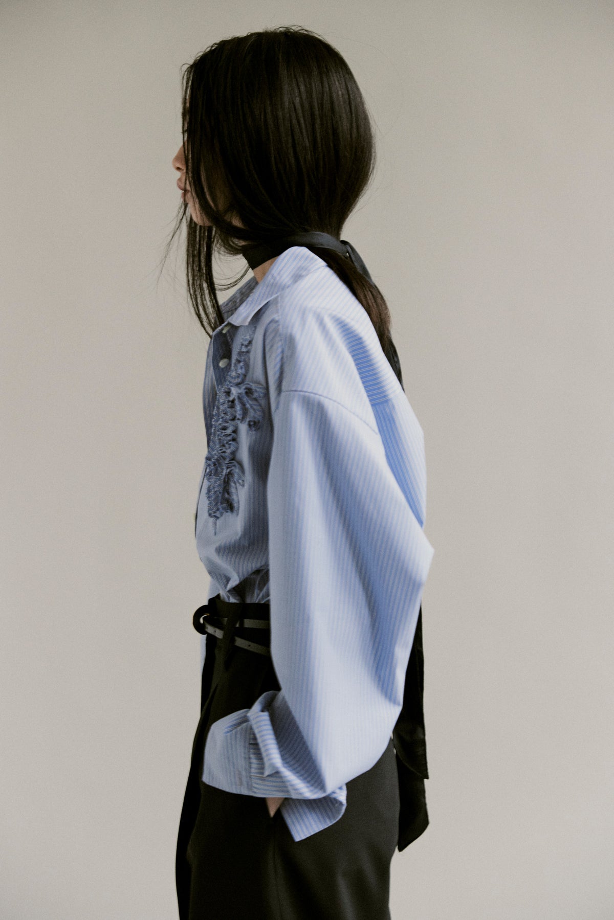 【予約商品】 SS27 - Ribbon panel shirt