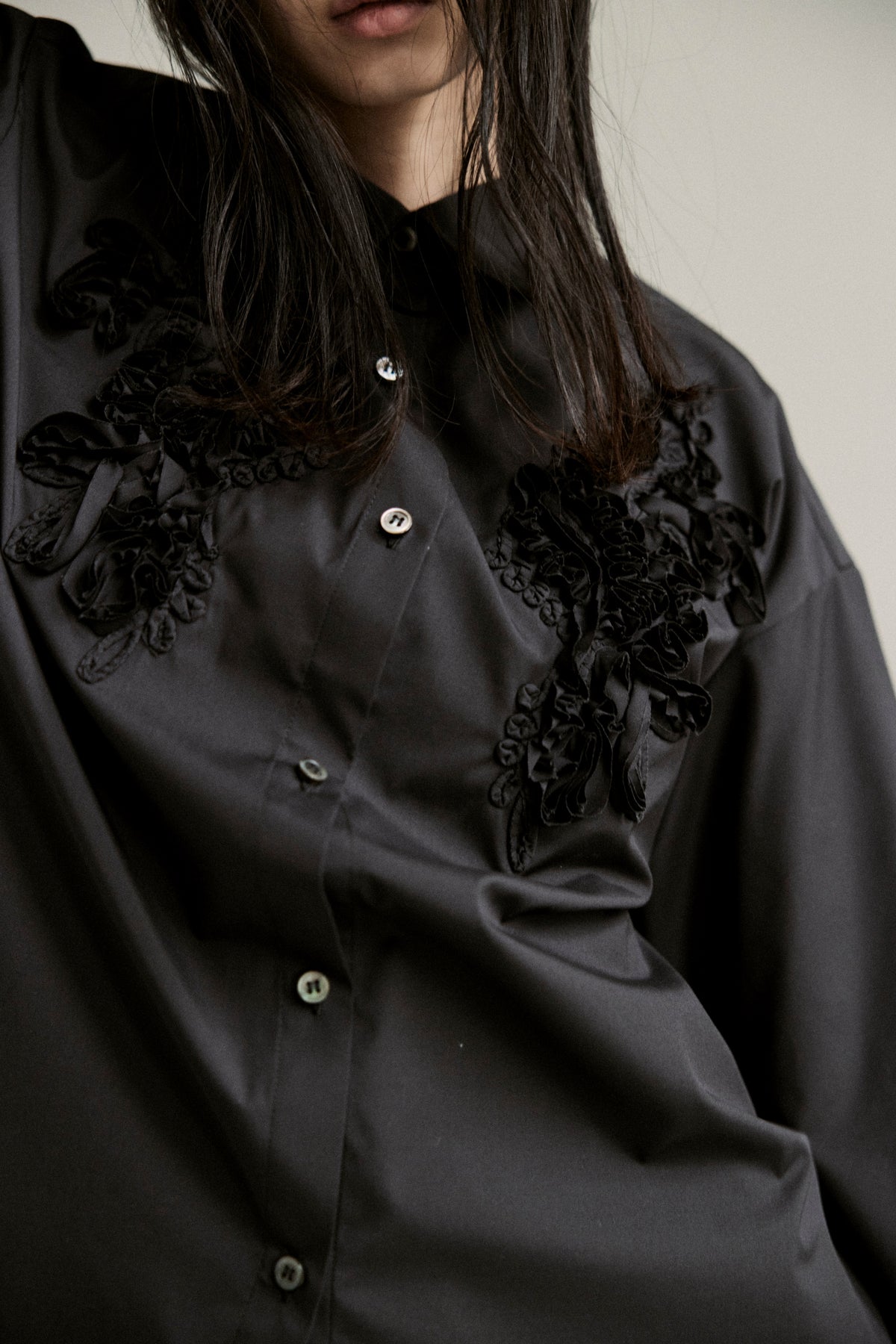 【予約商品】 SS27 - Ribbon panel shirt