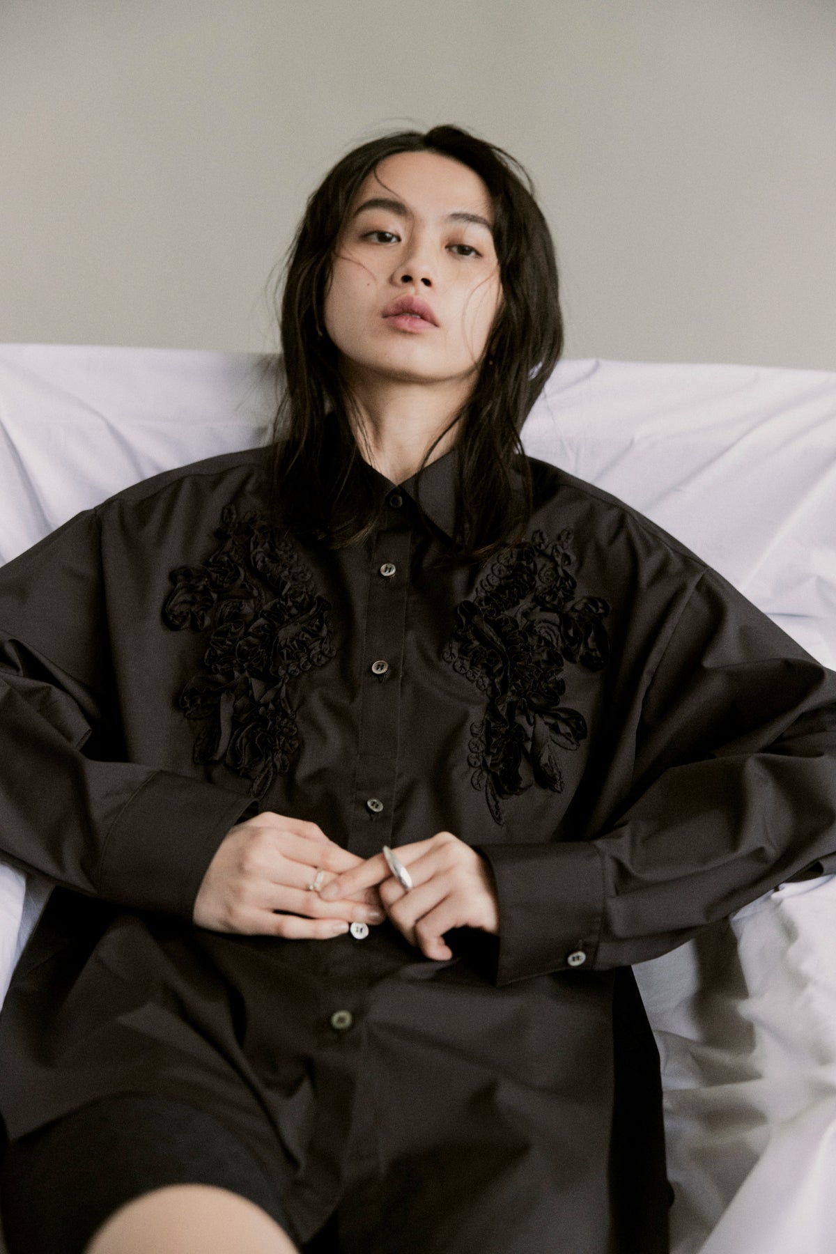 【予約商品】 SS27 - Ribbon panel shirt